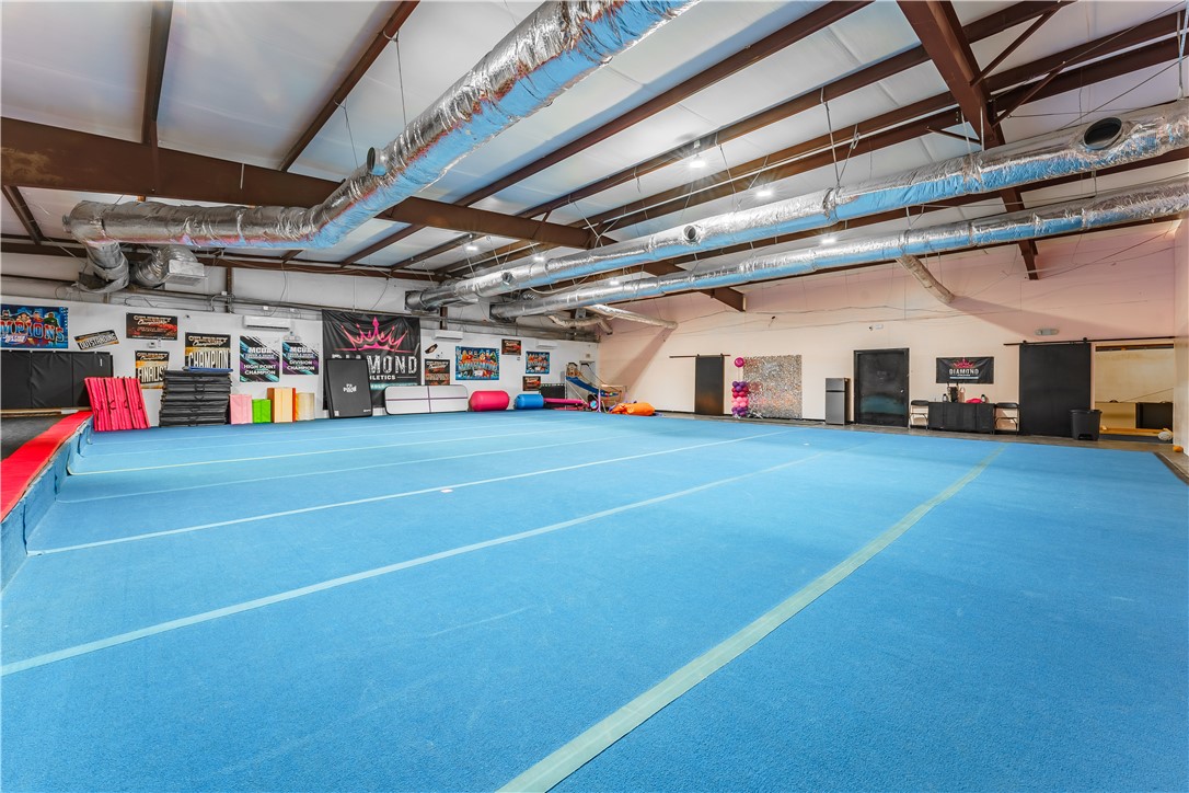 17-15-31 Prairie Grove Outlots - Commercial Lease