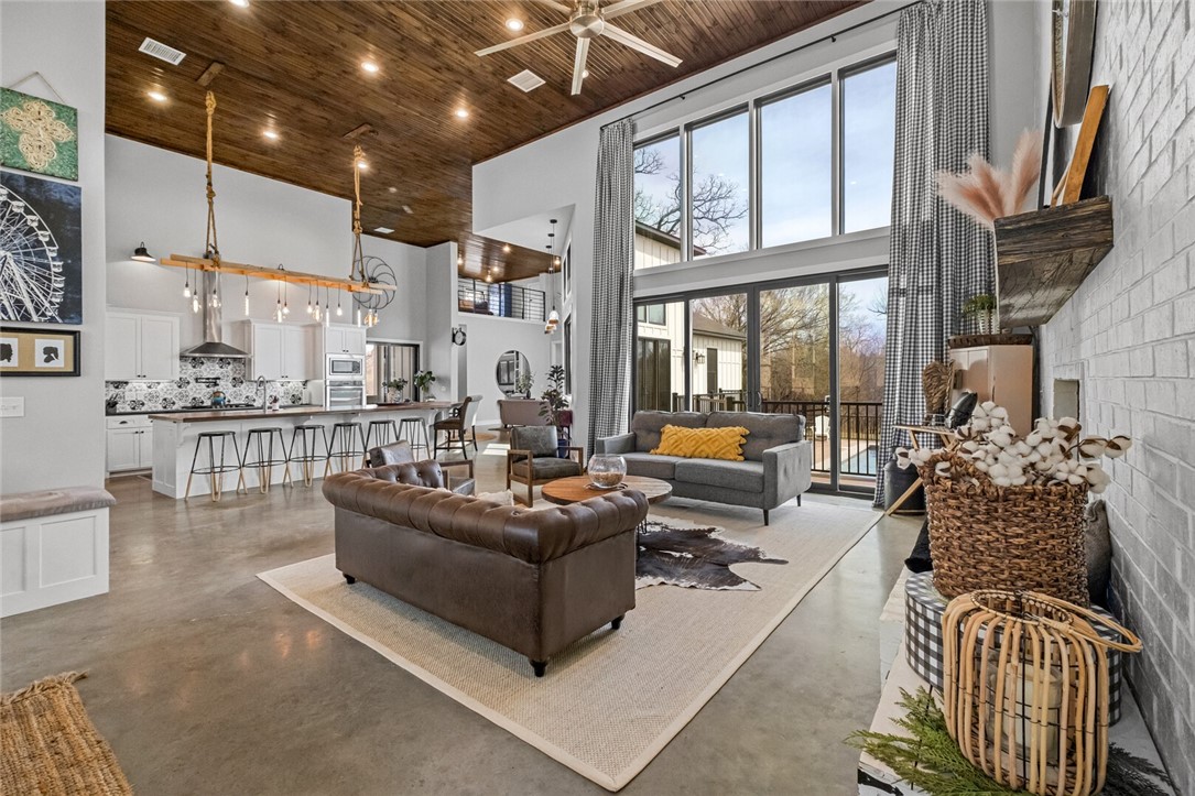 McKissic Creek Estate Centerton - Residential