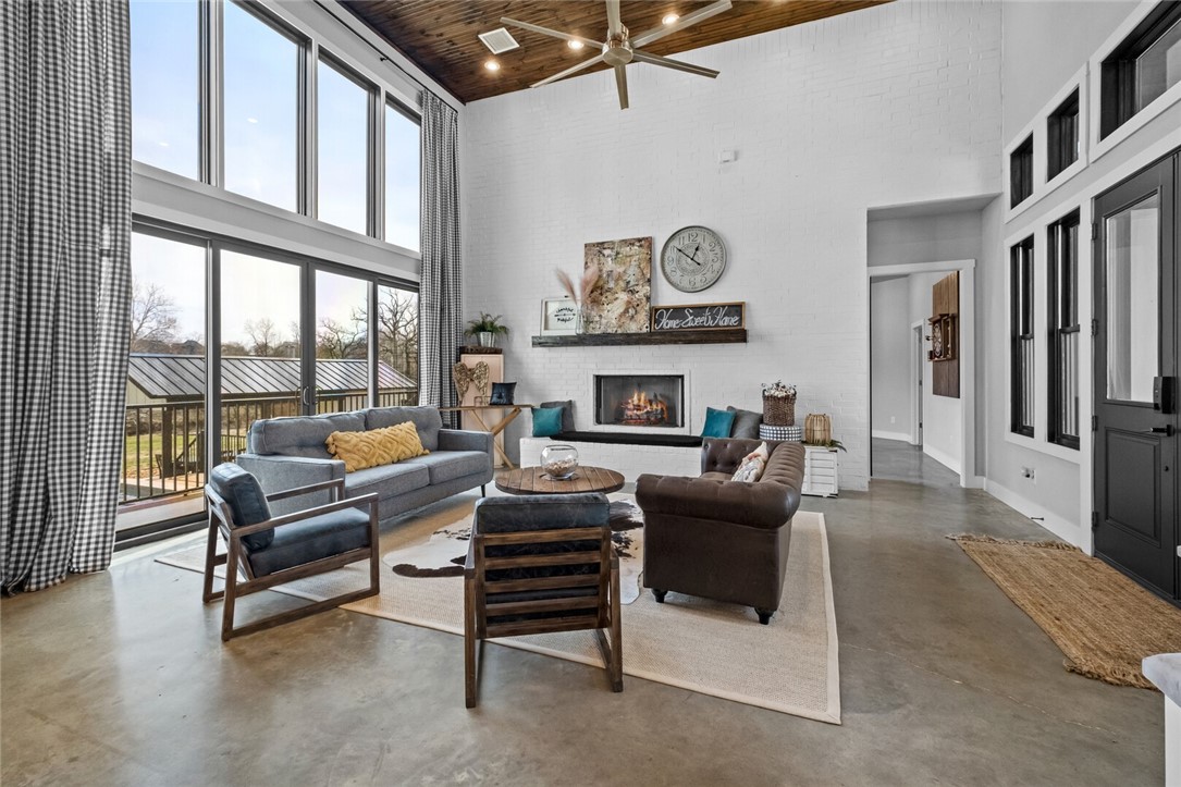 McKissic Creek Estate Centerton - Residential