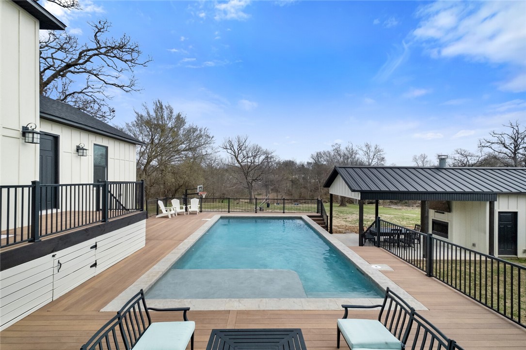 McKissic Creek Estate Centerton - Residential