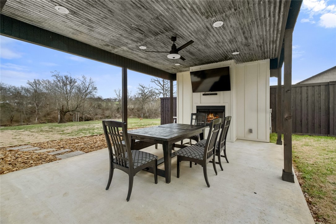 McKissic Creek Estate Centerton - Residential