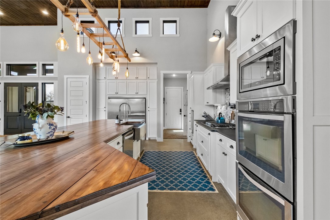 McKissic Creek Estate Centerton - Residential