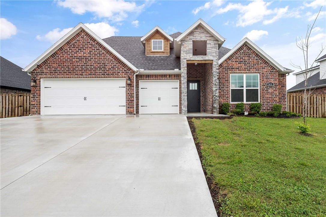 Welcome to your new to you home in Diamond Estates. Home is beautifully laid out, open and roomy with all the custom features you'll love such as custom cabinets, covered back patio, plumbed for gas grill on back patio, and stainless steel appliances. The community offers: community pool, clubhouse, basketball court and fishing pond. Landscaping has been updated in both front and back yard, and this home has fabulous curb appeal. Camera's and alarm equipment are owned and will convey. Come see me today! Seller prefers close date of 7/1 with 3 days delayed occupancy if possible.