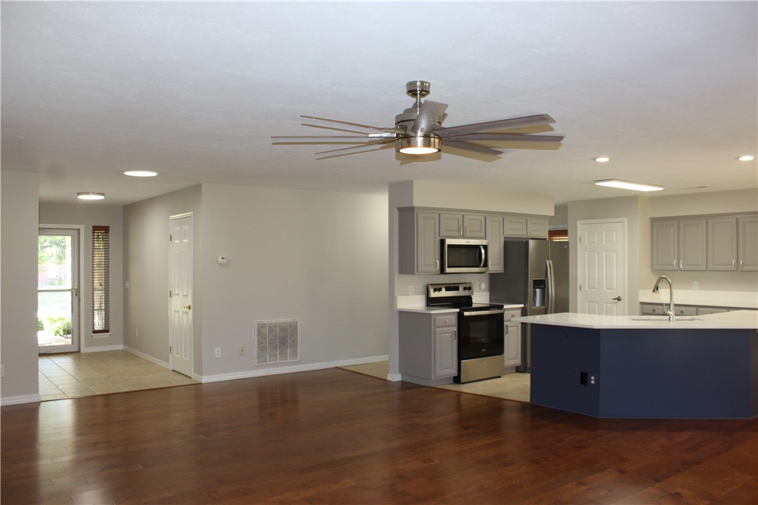 Unit 302 Park Terrace Homes Hpr - Residential