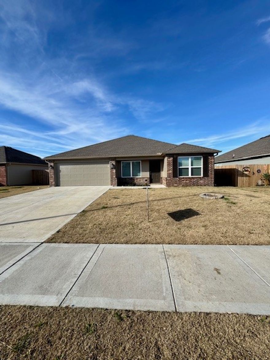 This cozy home is rich with curb appeal.  This home has 4 bedrooms, 2 bathrooms, a large living room, a kitchen fully equipped with energy-efficient appliances, pantry and more!