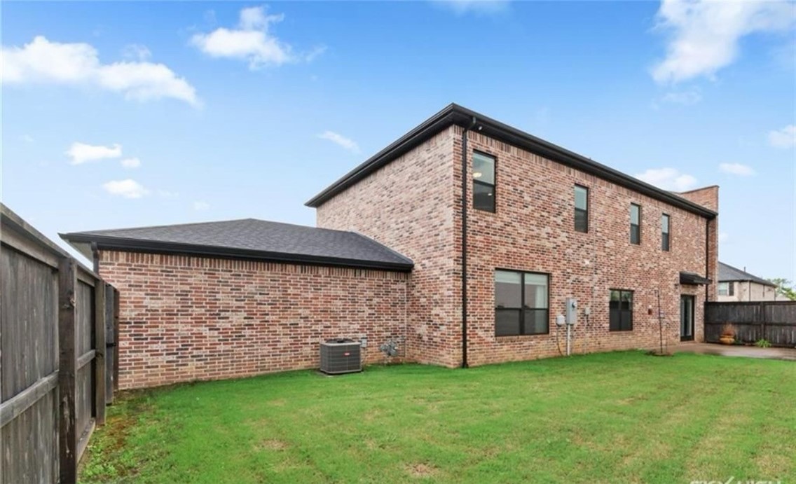 Town Homes At Forest Hills - Residential Lease