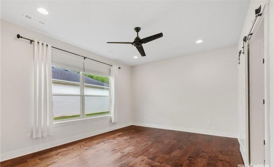 Town Homes At Forest Hills - Residential Lease