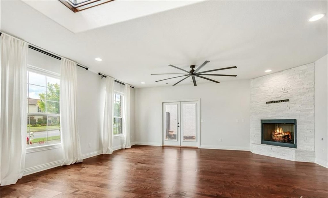 Town Homes At Forest Hills - Residential Lease