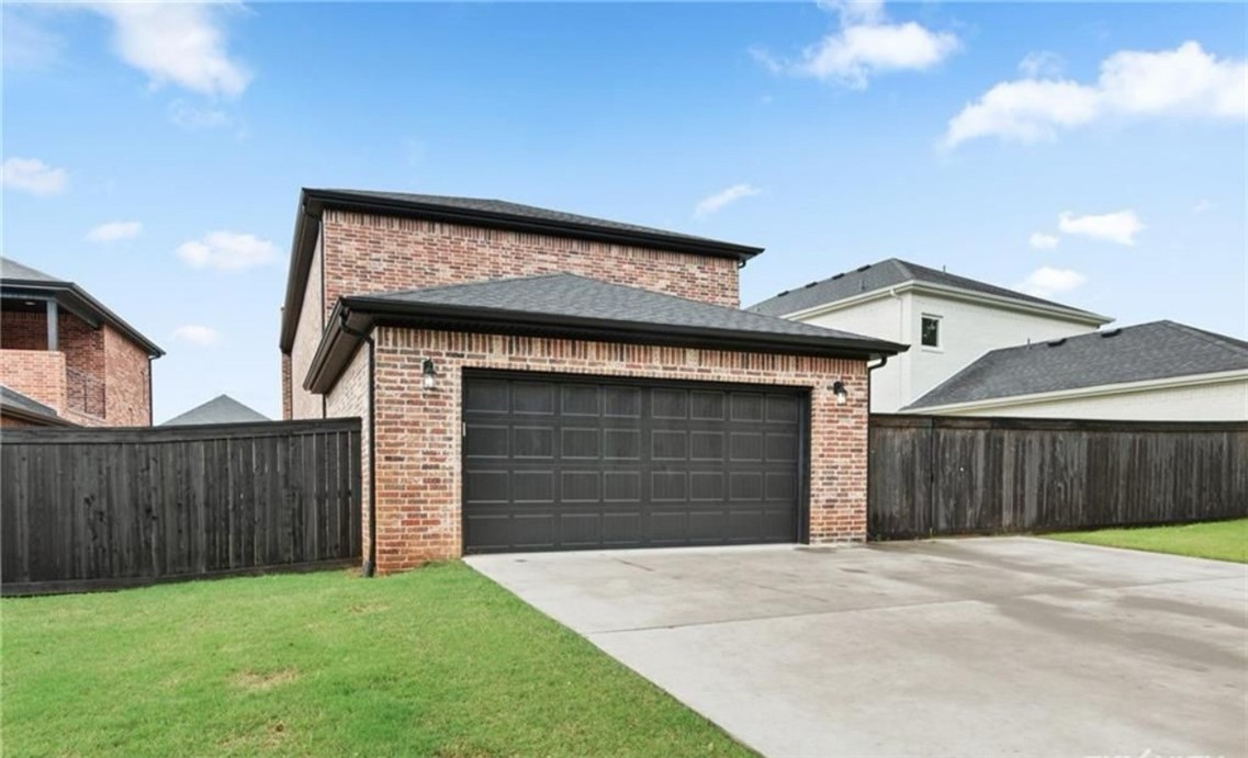 Town Homes At Forest Hills - Residential Lease