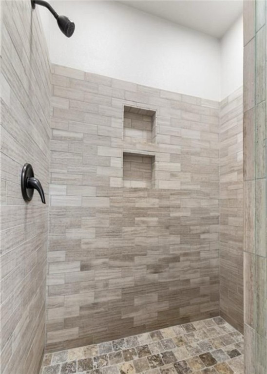 Town Homes At Forest Hills - Residential Lease