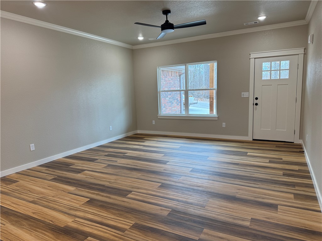 Selkirk Sub Bvv - Residential Lease