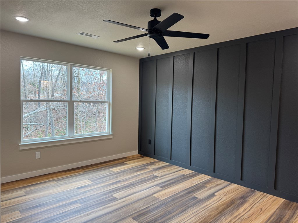 Selkirk Sub Bvv - Residential Lease