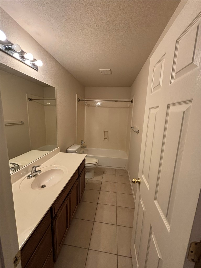 Riverwalk - Residential Lease