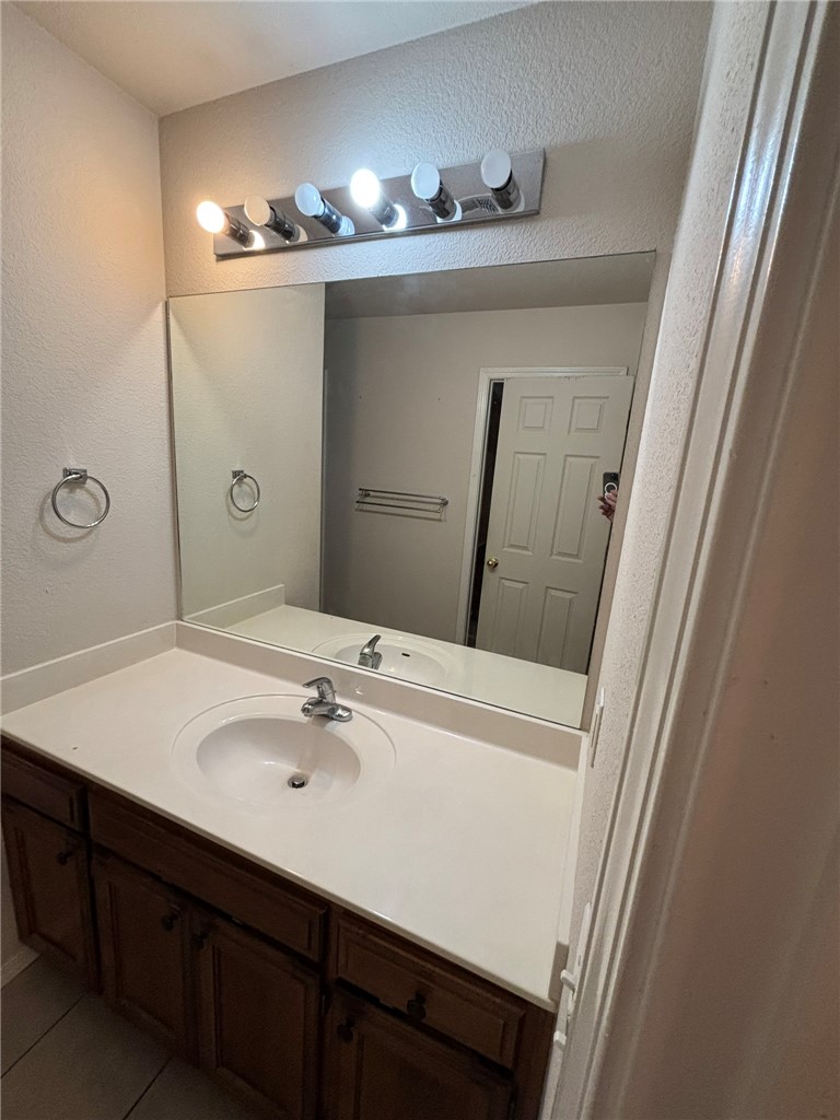 Riverwalk - Residential Lease