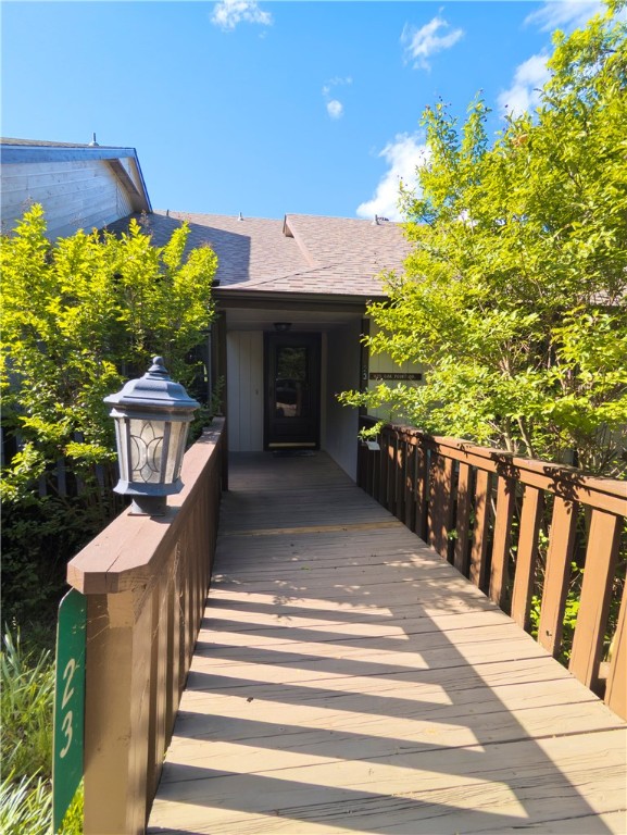 This beautifully cared-for two-bedroom, two-and-a-half bath condo is the perfect getaway or investment! Just a short walk to the Holiday Island rec center, pool, and golf course—and only minutes to the marina—this spot has it all. Enjoy stunning views of the golf course and surrounding mountains from your private deck. Inside, you’ll find a spacious, well-maintained home that’s truly move-in ready. Whether you're looking for a full-time place, a vacation home, or a nightly rental, this low-maintenance condo checks every box. Come see it—you’ll fall in love!