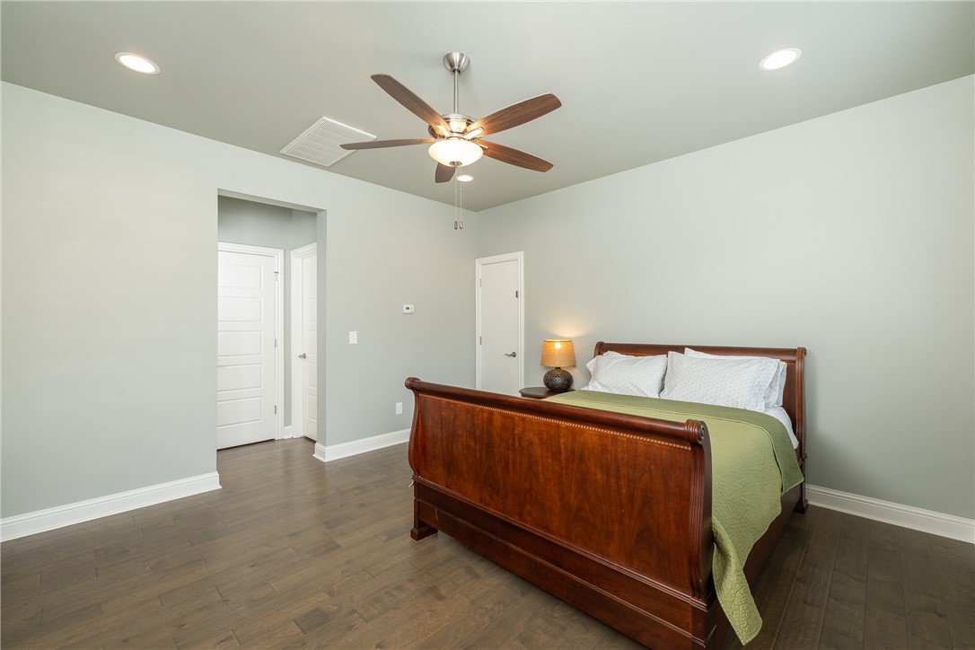 Cottages At Old Wire - Residential