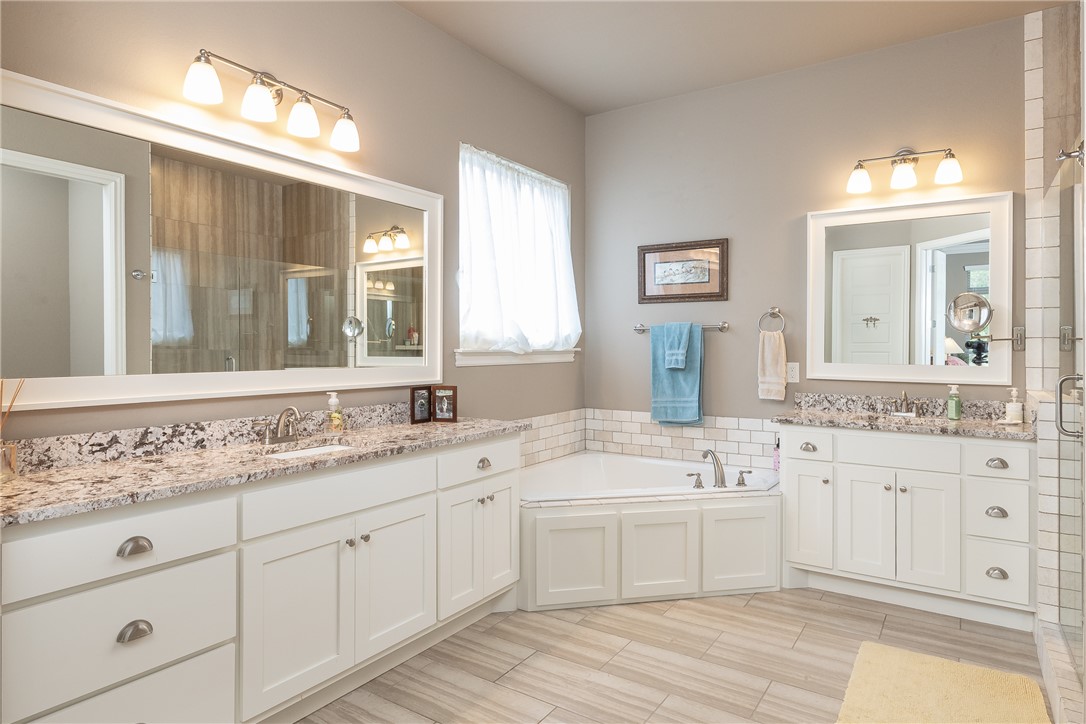 Cottages At Old Wire - Residential