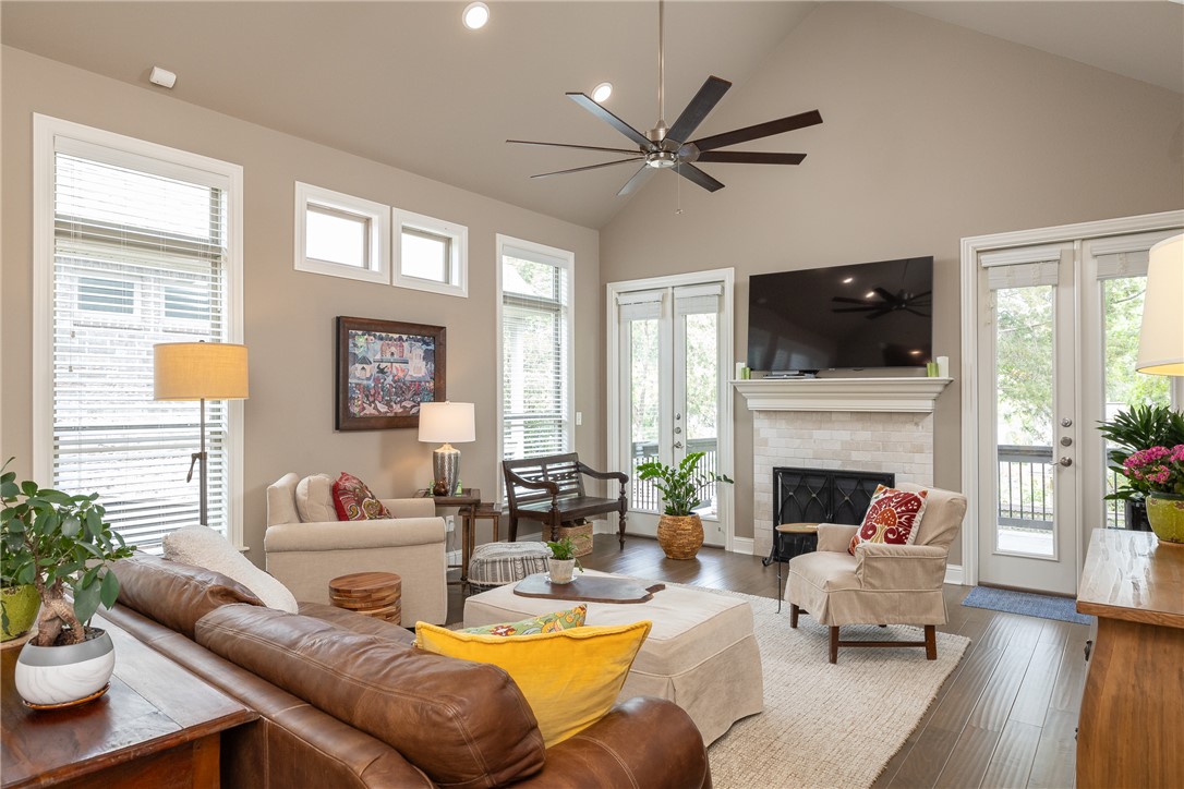 Cottages At Old Wire - Residential