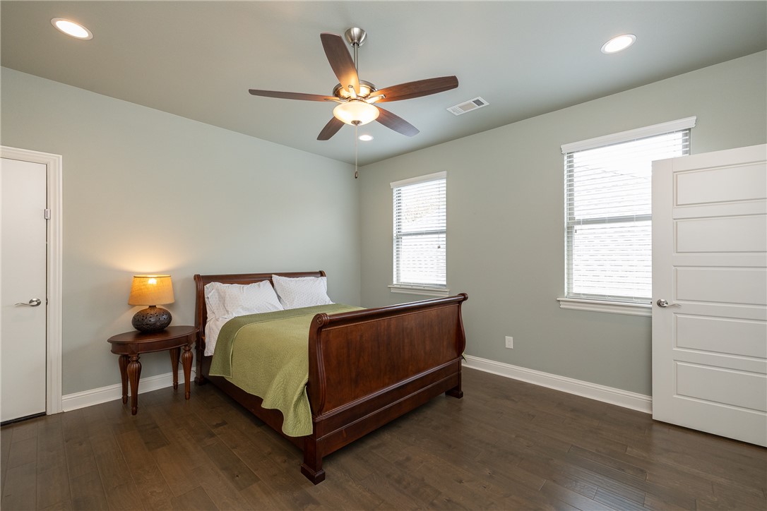 Cottages At Old Wire - Residential