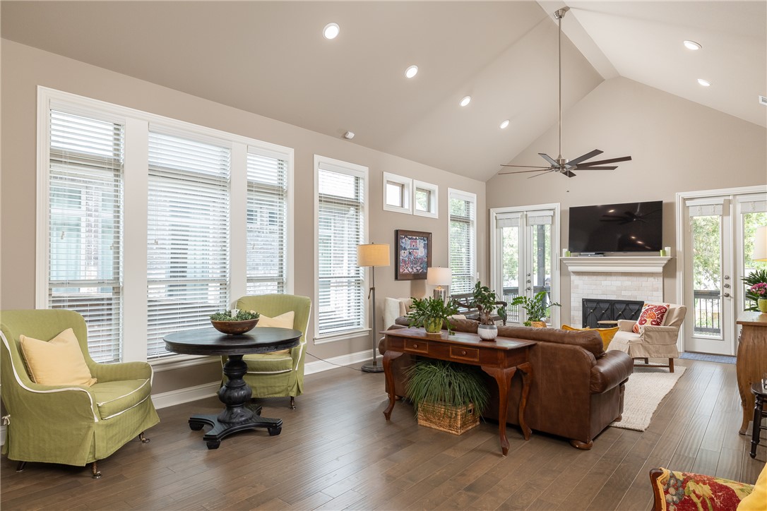 Cottages At Old Wire - Residential