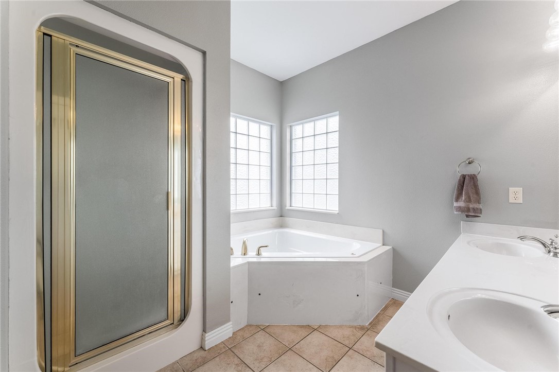 Paige Place Add Siloam Spgs - Residential