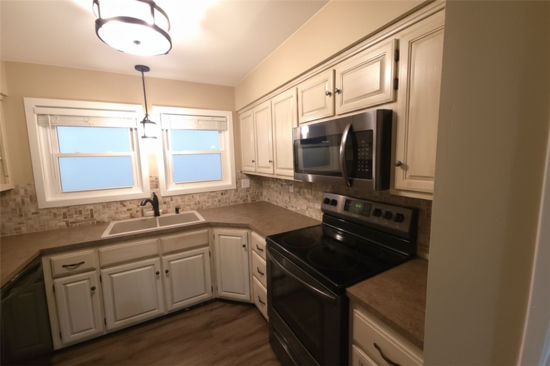 Shakespeare Courts Bvv - Residential