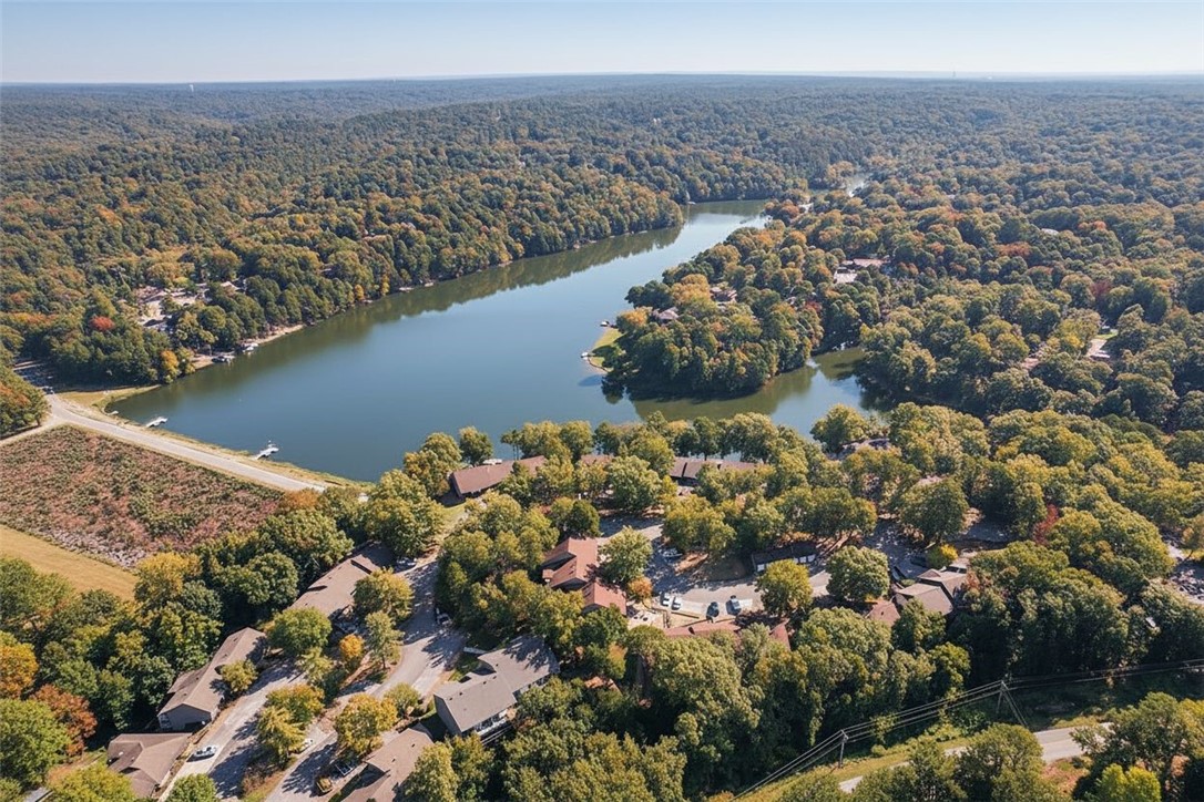 Shakespeare Courts Bvv - Residential