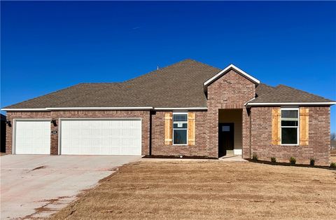 917 Red Cedar Place Rogers AR 72756