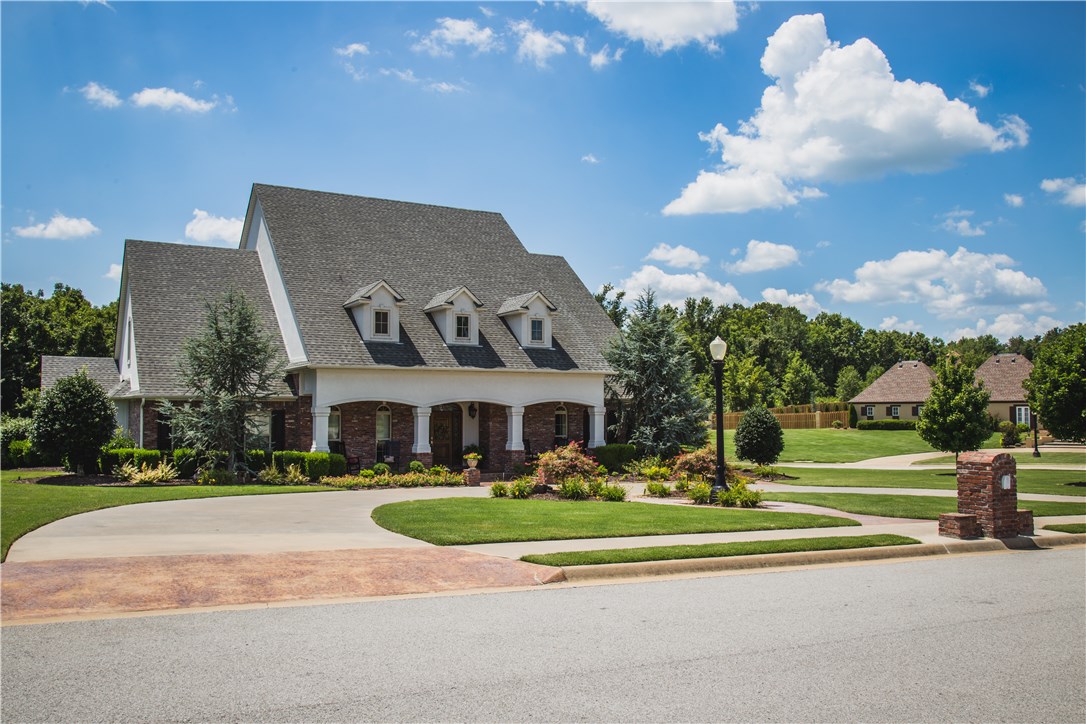 St Valery Downs Sub Cave Spgs - Residential