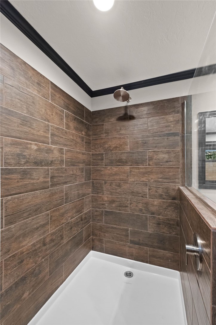 28-21-28-RURAL - Residential