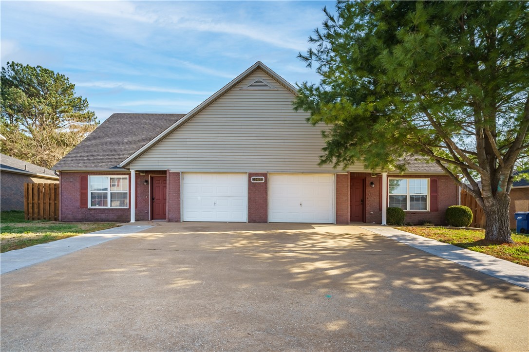 Carriage Square Sub Bentonville - Residential Income