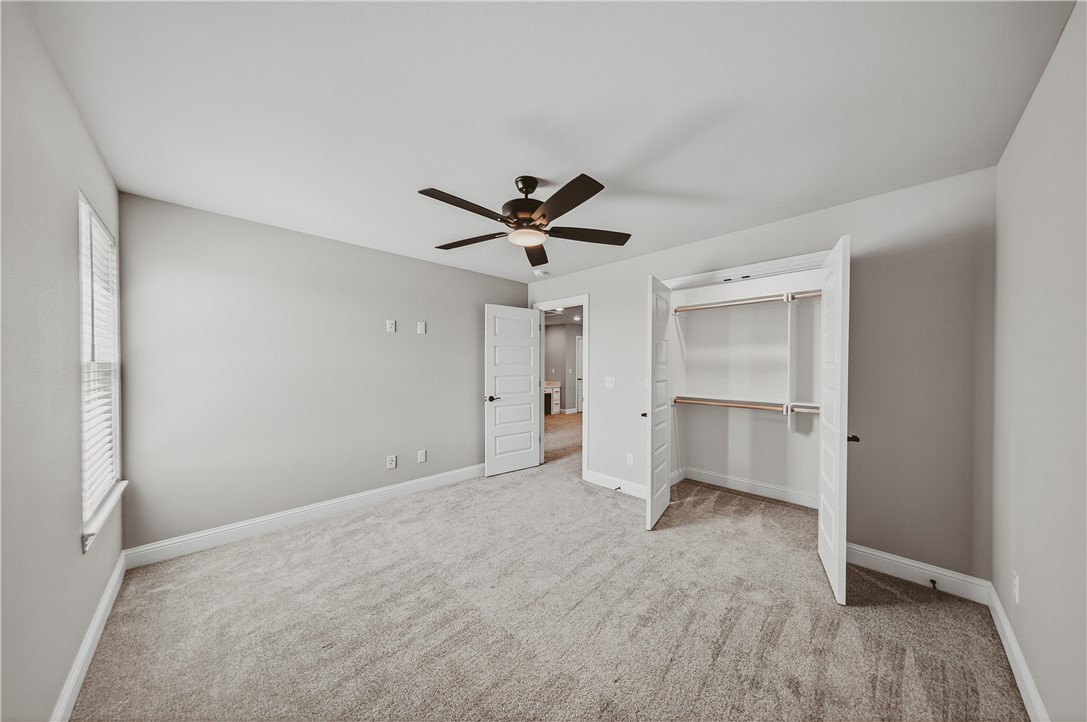 GLEN ARBOR SUB-BENTONVILLE - Residential