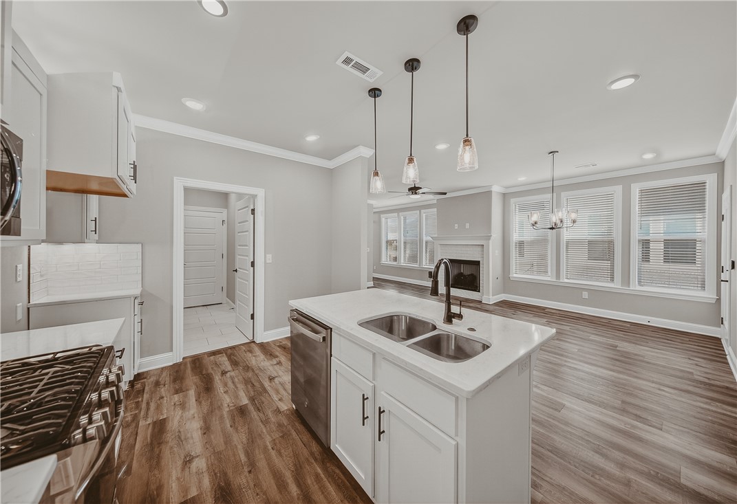 GLEN ARBOR SUB-BENTONVILLE - Residential