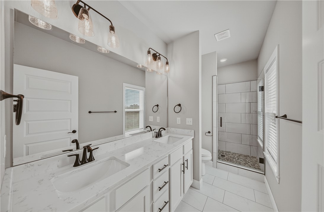 GLEN ARBOR SUB-BENTONVILLE - Residential