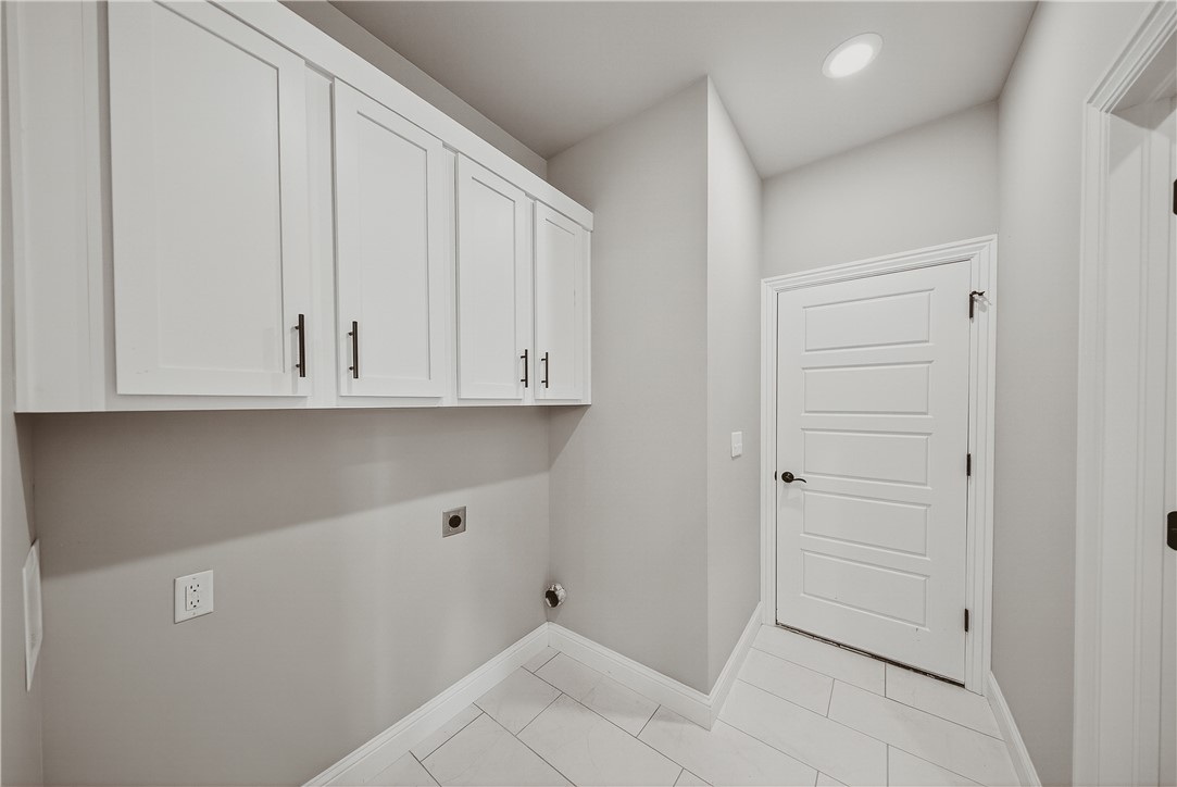 GLEN ARBOR SUB-BENTONVILLE - Residential