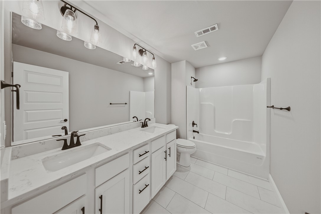 GLEN ARBOR SUB-BENTONVILLE - Residential