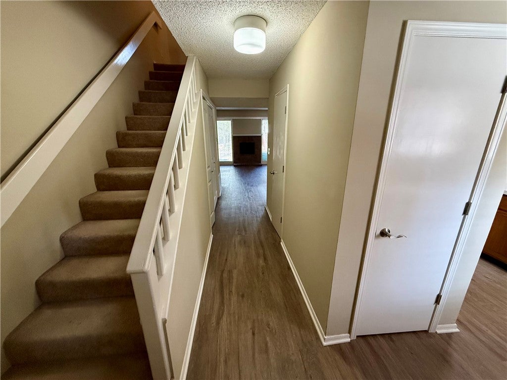 2462 E Kantz Lane
