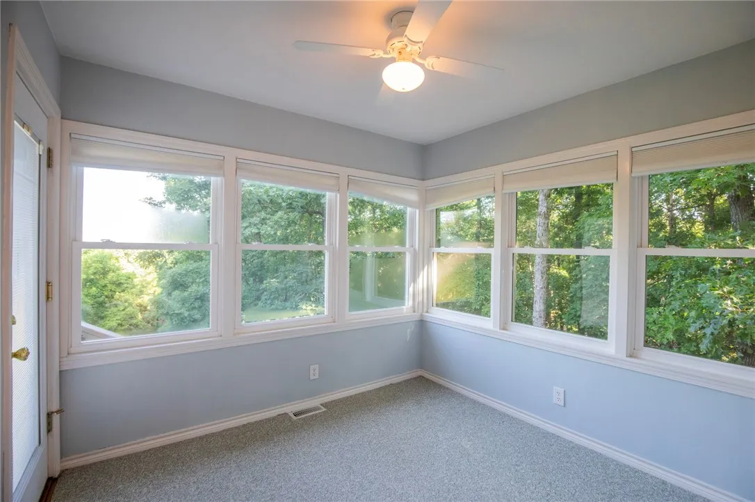 Bella Vista, Arkansas 72714, United States, 3 Bedrooms Bedrooms, ,2 BathroomsBathrooms,Residential,Active,159571