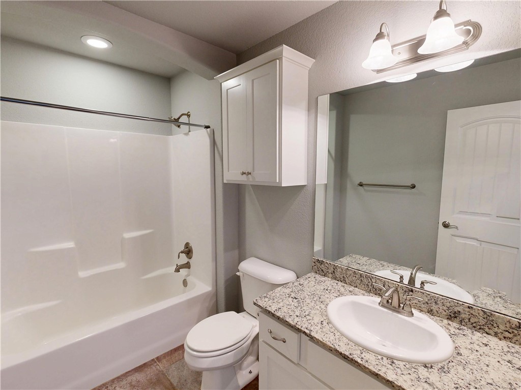 Chelsea Point II Rogers - Residential
