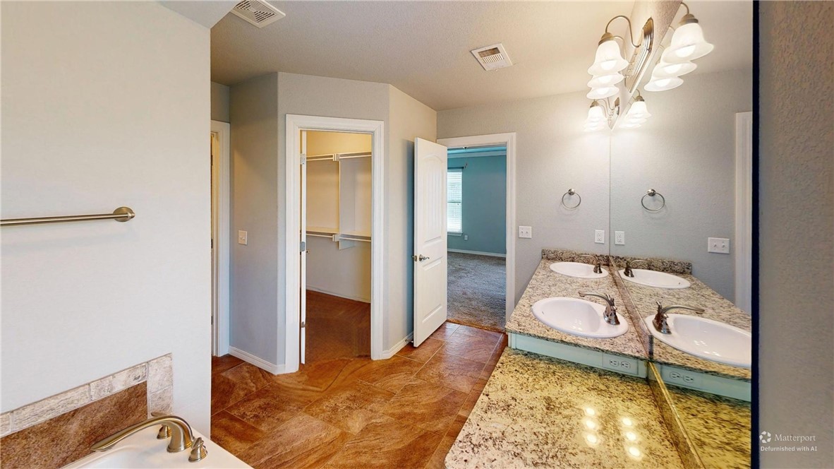 Chelsea Point II Rogers - Residential