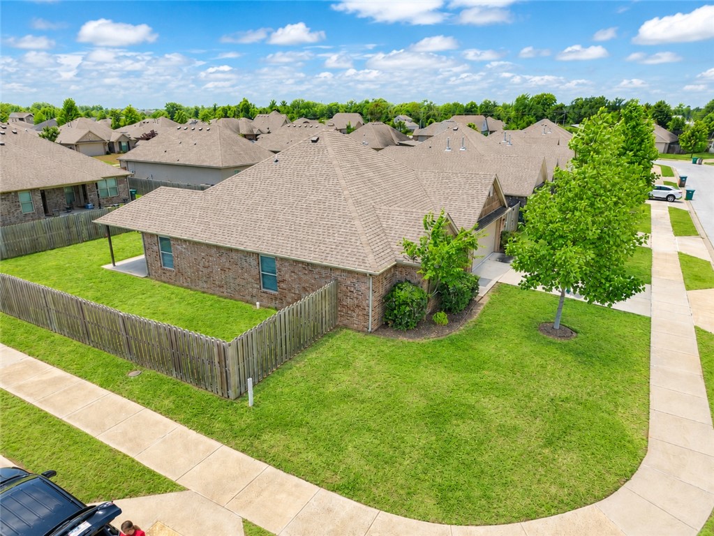 Chelsea Point II Rogers - Residential