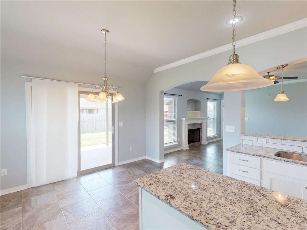 Chelsea Point II Rogers - Residential