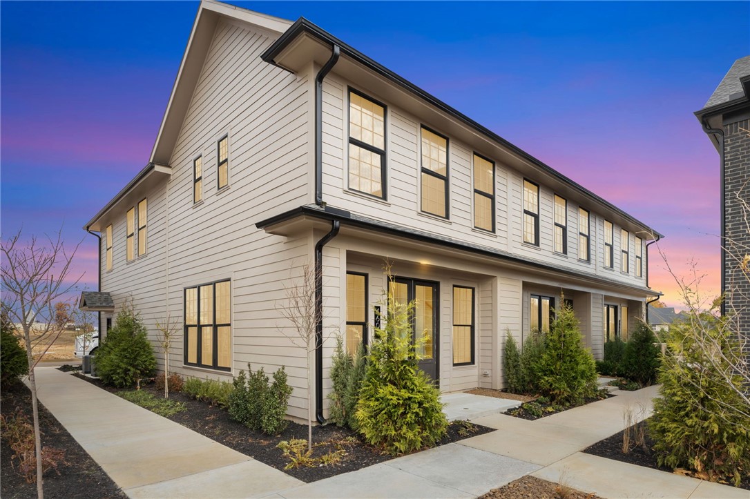 Pinnacle Village - Residential