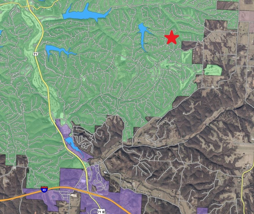 Bella Vista lot containing .28 +/- acres near Lake Brittany, Metfield, and trails.  Bring your house plans to construct your next on this desirable lot.  The Seller does not have a survey or perc.