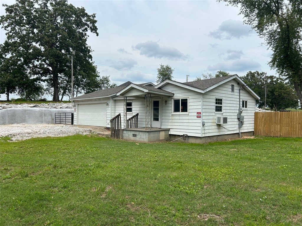 29-18-30 ELM SPRINGS OUTLOTS - Land