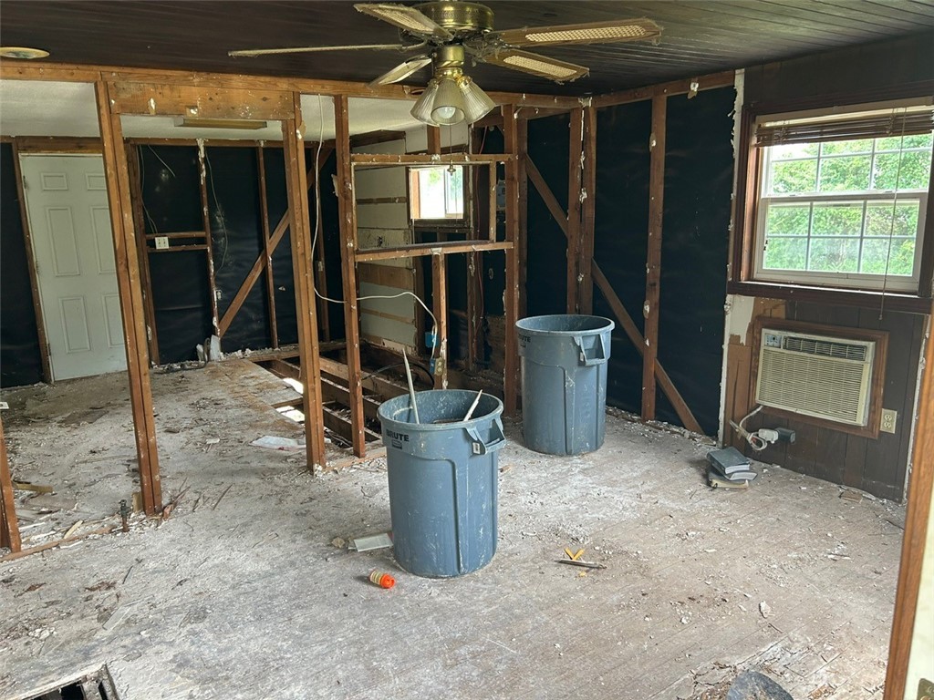 29-18-30 ELM SPRINGS OUTLOTS - Land