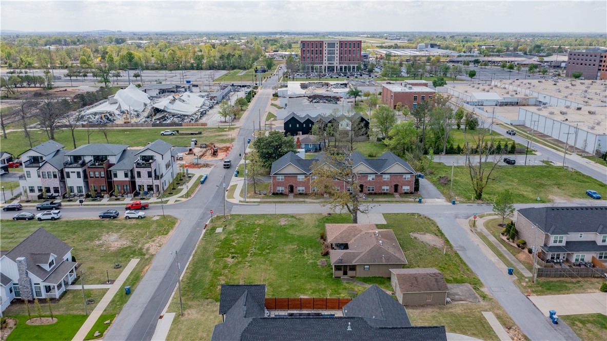 Gilmores Add Bentonville - Land