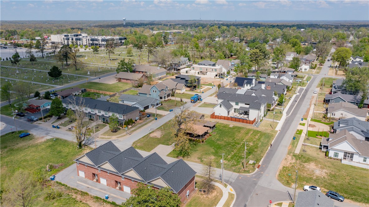 Gilmores Add Bentonville - Land