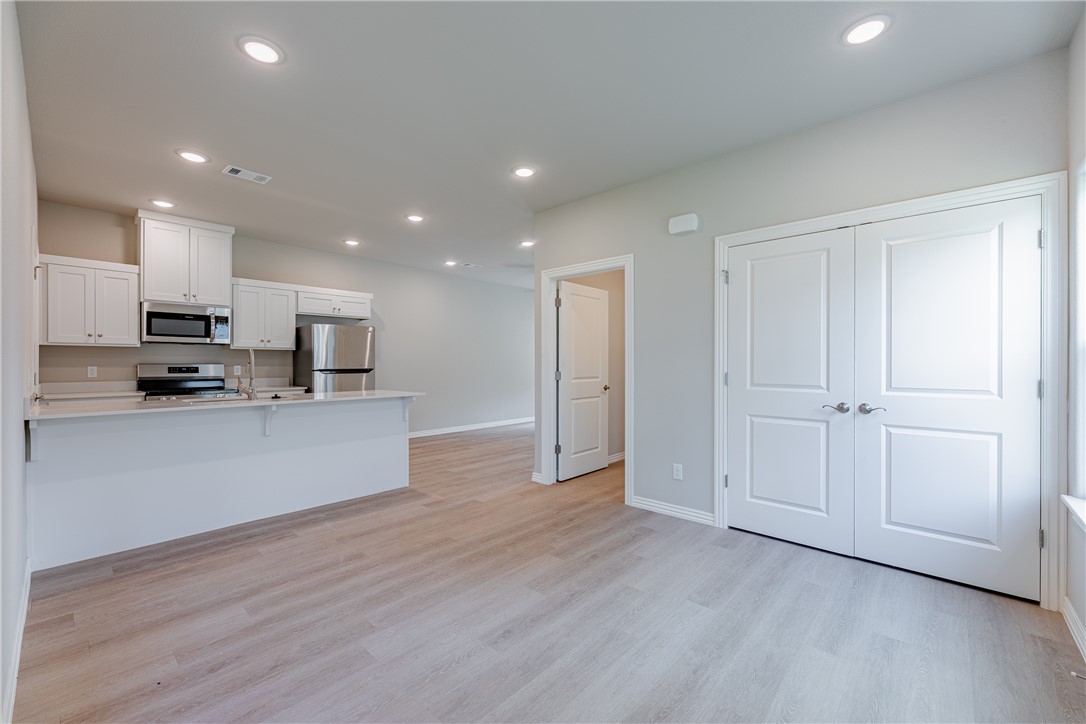 Poigai Estates Ph 2 Bentonville - Residential Lease