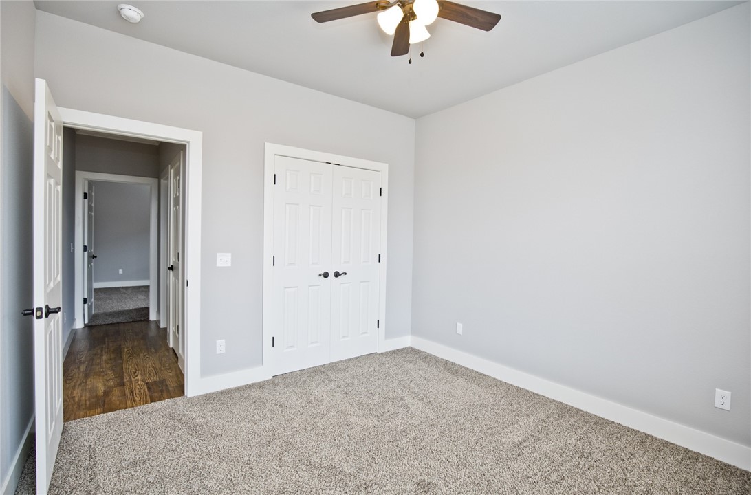 Willow Run Pea Ridge - Residential Lease